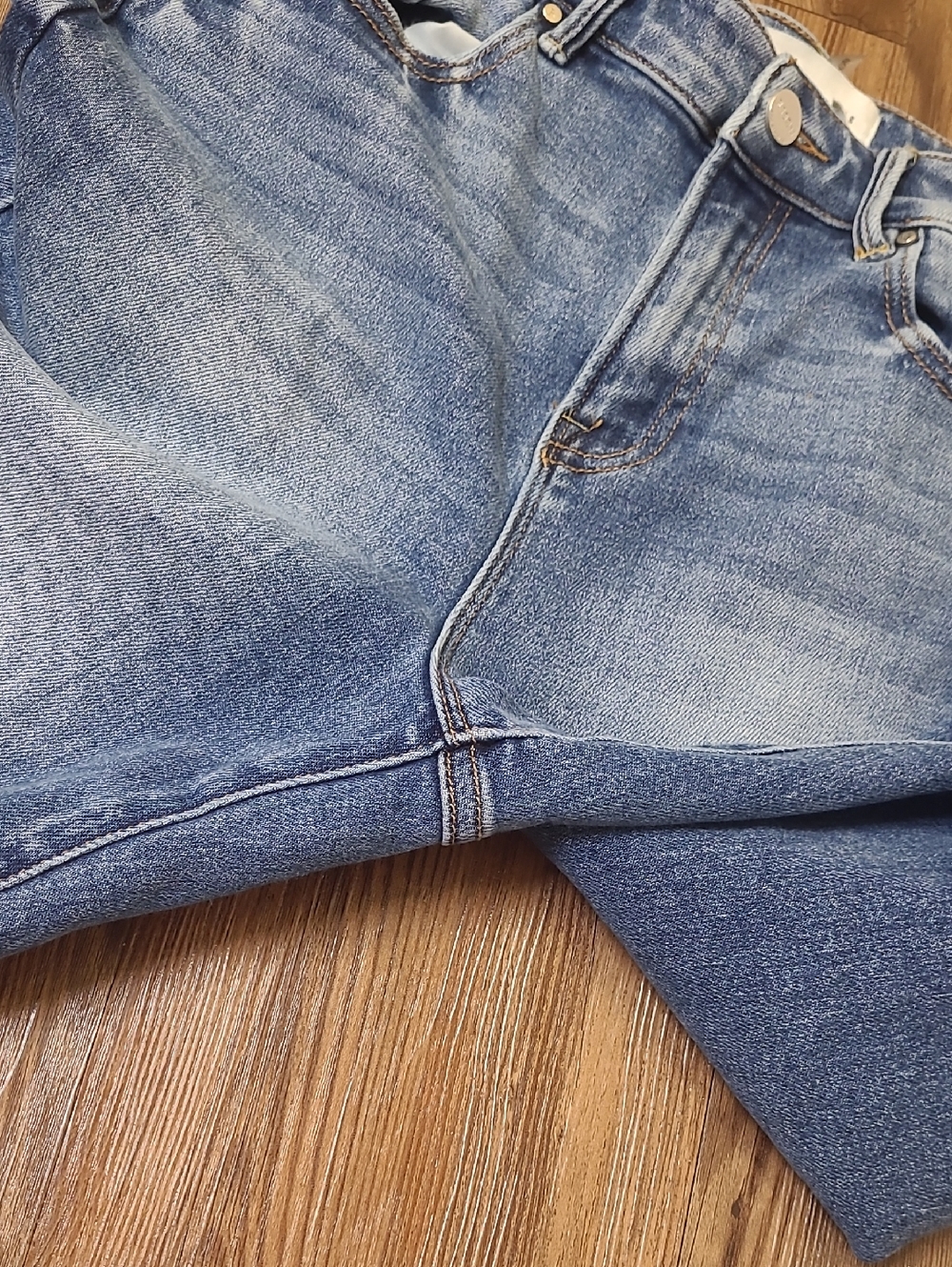 RISEN Straight Leg High-Rise Jeans in Distressed Blue61%cotton used good.9/29. - Picture 12 of 15